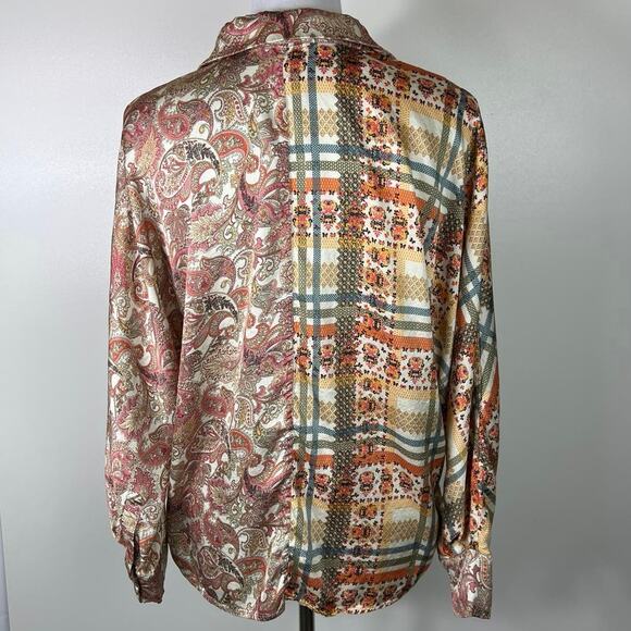 Tell Your Friends Pajama Set, Small - Picture 11 of 13